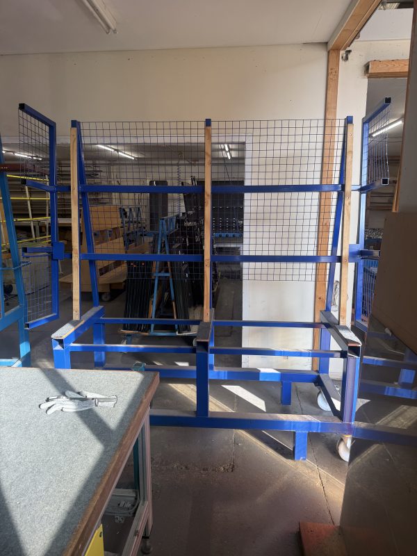 Small Mobile Freefall Rack
